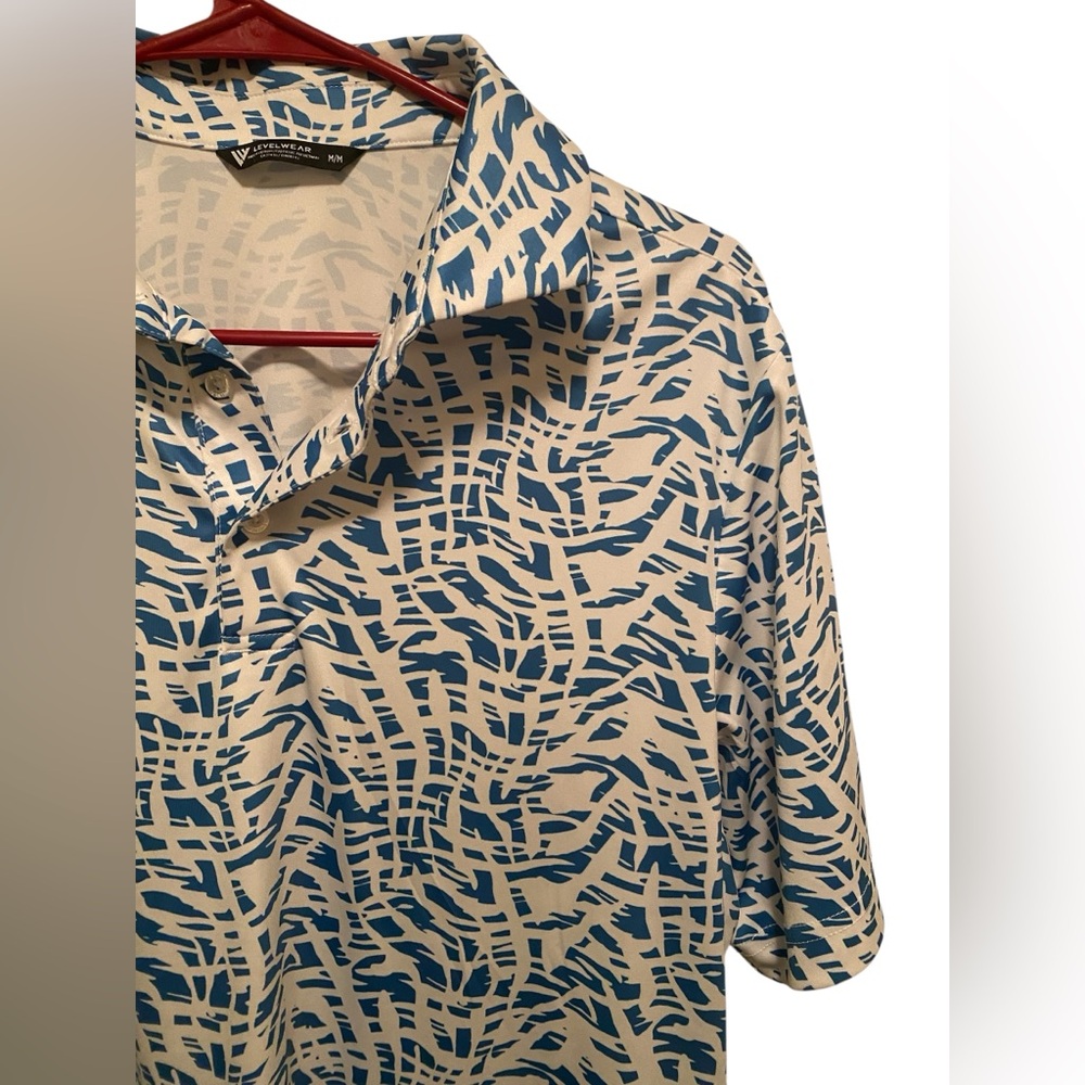 LevelWear Men's Blue Patterned Shirt.‎ Size medium. Good condition - Picture 4 of 6